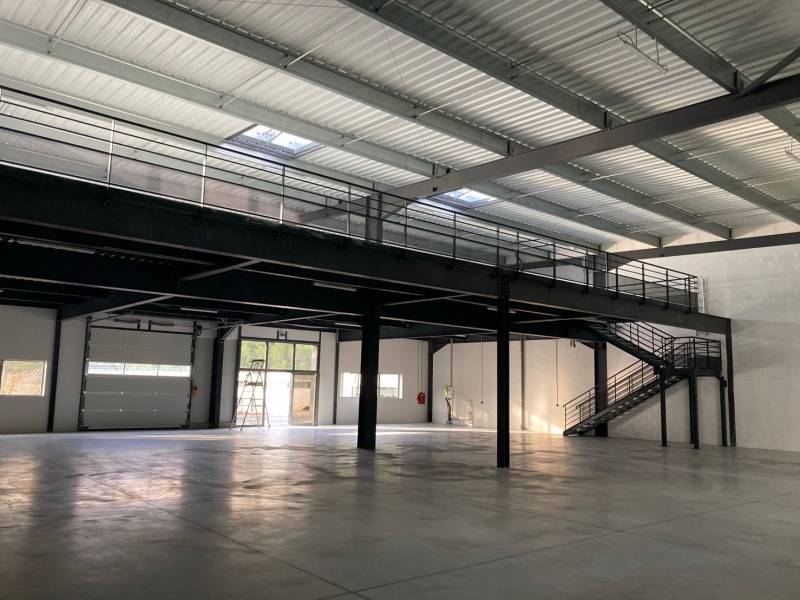 Travaux de peinture pour un entrepôts neuf à La Ciotat - CHANTIER LPDR II