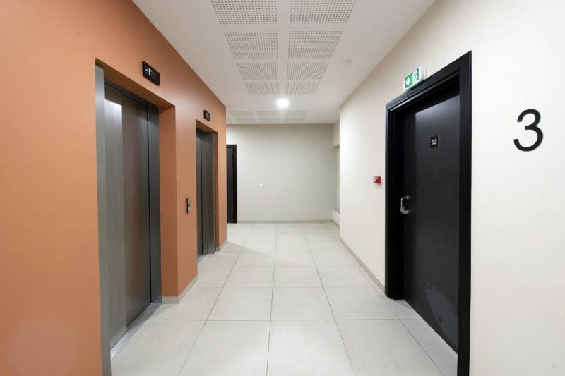 Travaux de peinture dans des bureaux neufs à AIX-en-Provence 13290 - CHANTIER BLANC AZUR