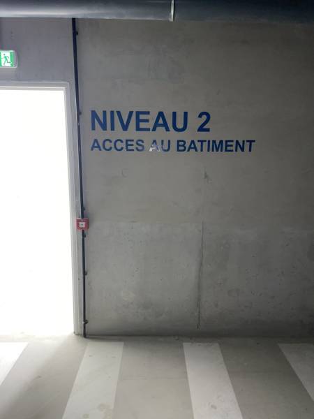 Travaux de Peinture Intérieur de Bureau et marquage parking à Marseille 13002