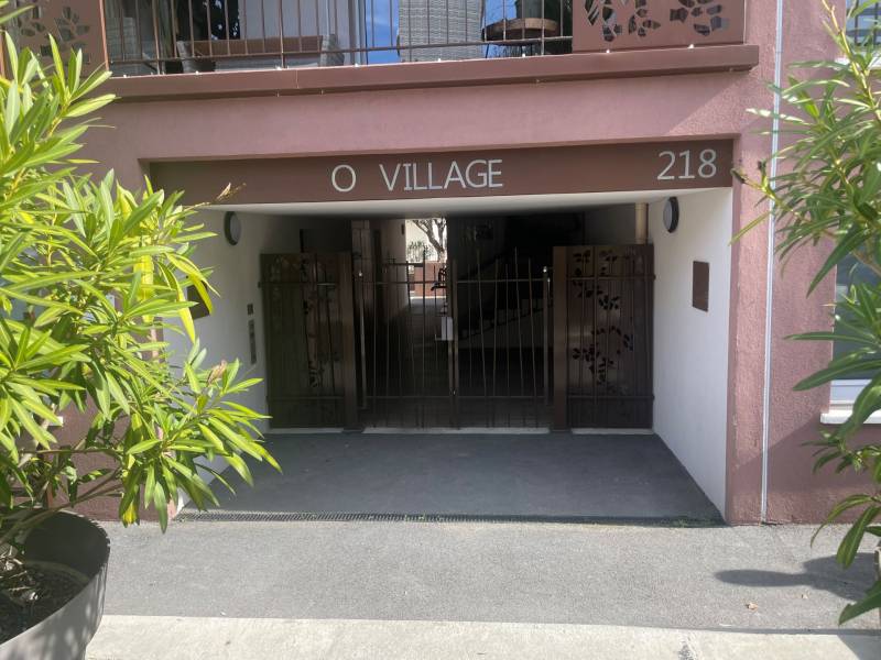 Réalisation de la peinture extérieur de la façade d'une immeuble au Castellet