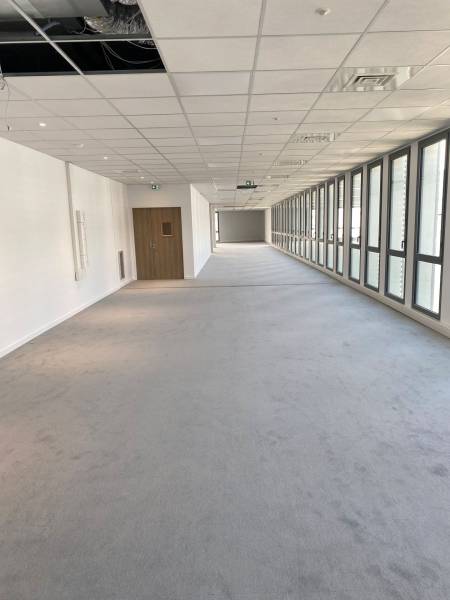 Travaux de Peinture Intérieur de Bureau et marquage parking à Marseille 13002