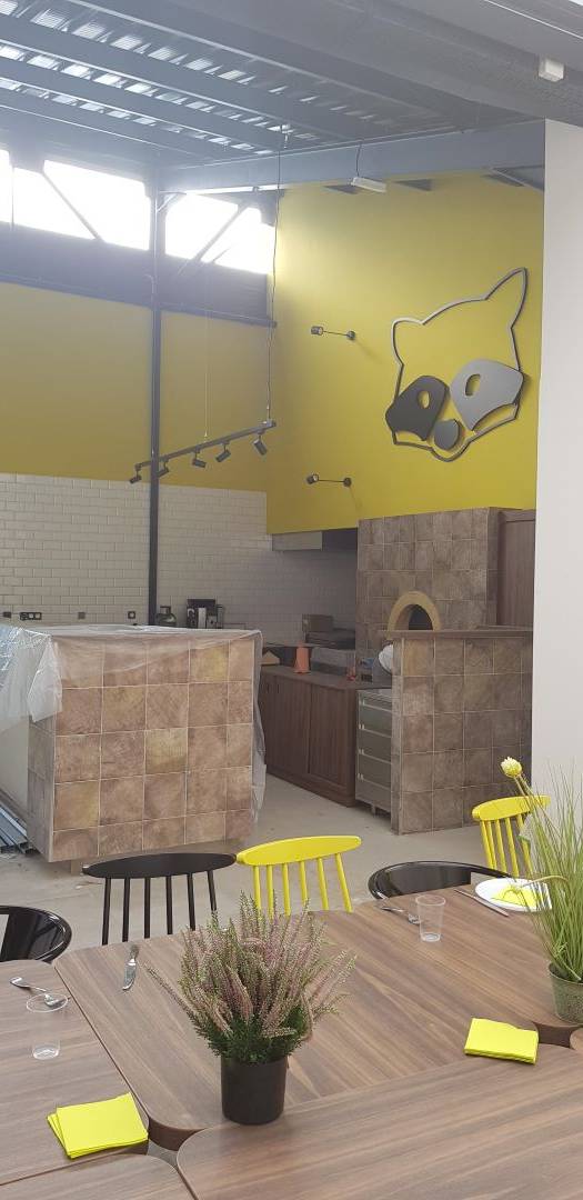 travaux de peinture pour l'interieur d'un restaurant à Manosque