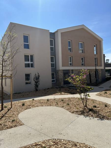 Ravalement de façades d'une résidence neuve de 4 bâtiments à Marseille 13011