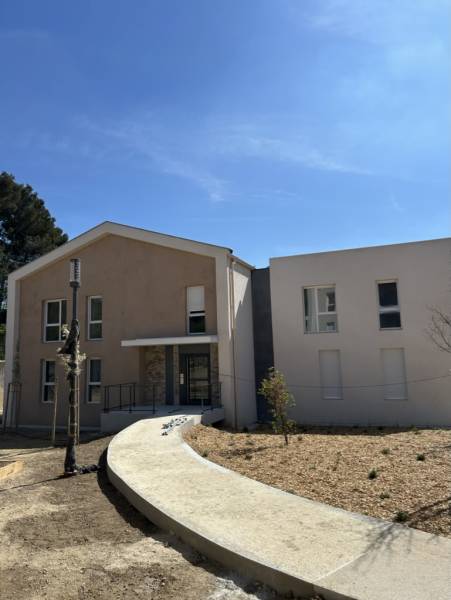 Ravalement de façades d'une résidence neuve de 4 bâtiments à Marseille 13011